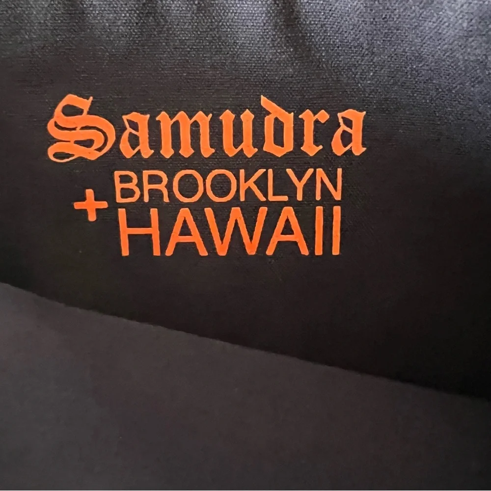 Samudra x Brooklyn Hawaii Pouch - Picture 4 of 4